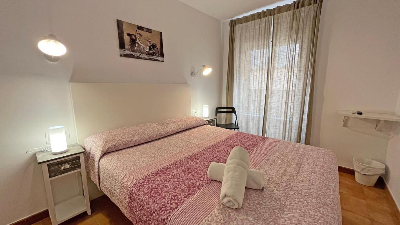 Hostal La Premsa Ареньш-да-Мар Екстер'єр фото