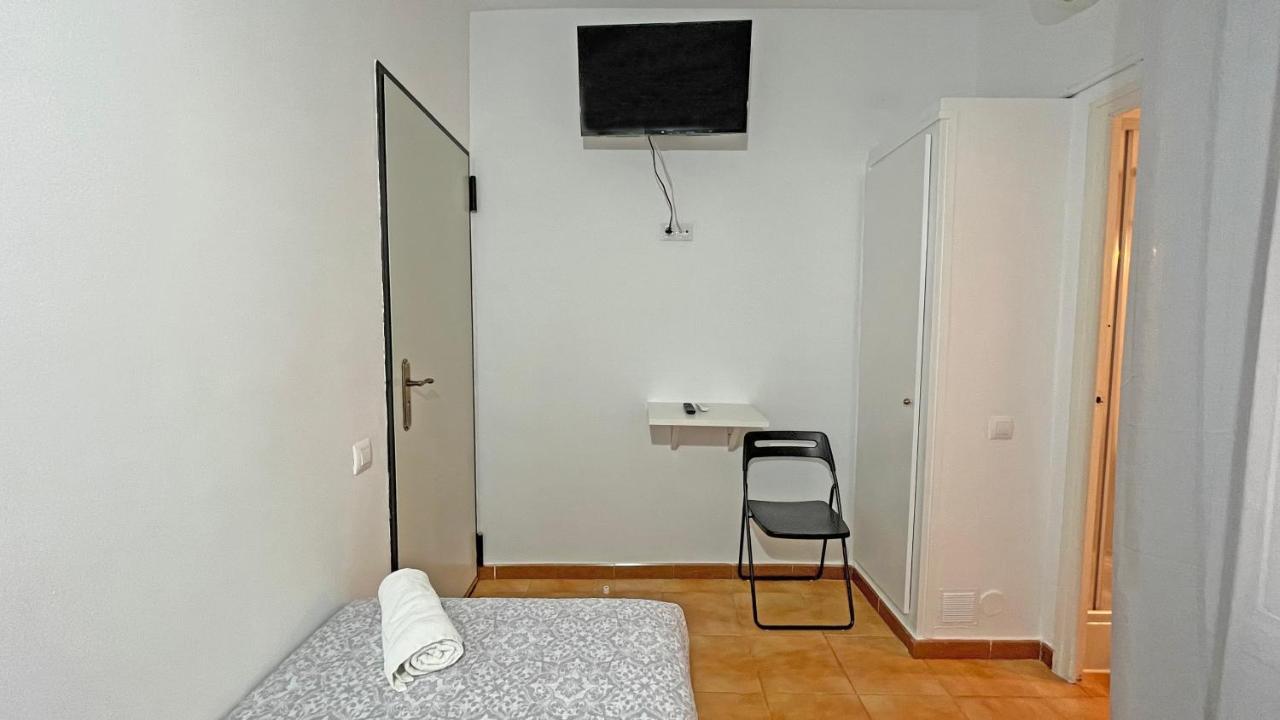 Hostal La Premsa Ареньш-да-Мар Екстер'єр фото