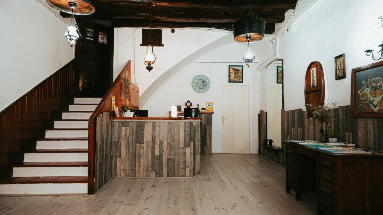 Hostal La Premsa Ареньш-да-Мар Екстер'єр фото