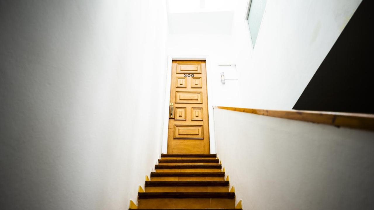 Hostal La Premsa Ареньш-да-Мар Екстер'єр фото